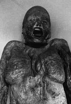 dark_woman_guanajuato.jpg